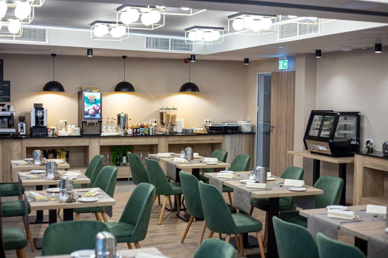 Lignum Hotel ミシュコルツ エクステリア 写真